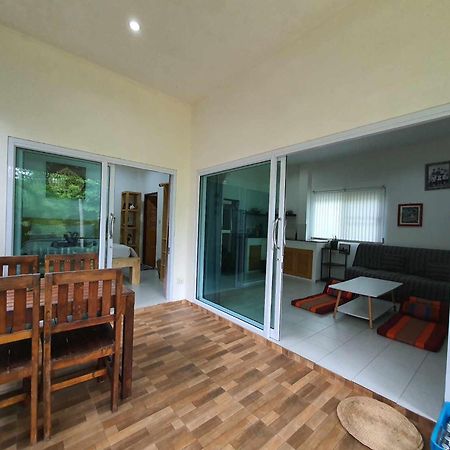 Niniari House Villa Thongszala Kültér fotó